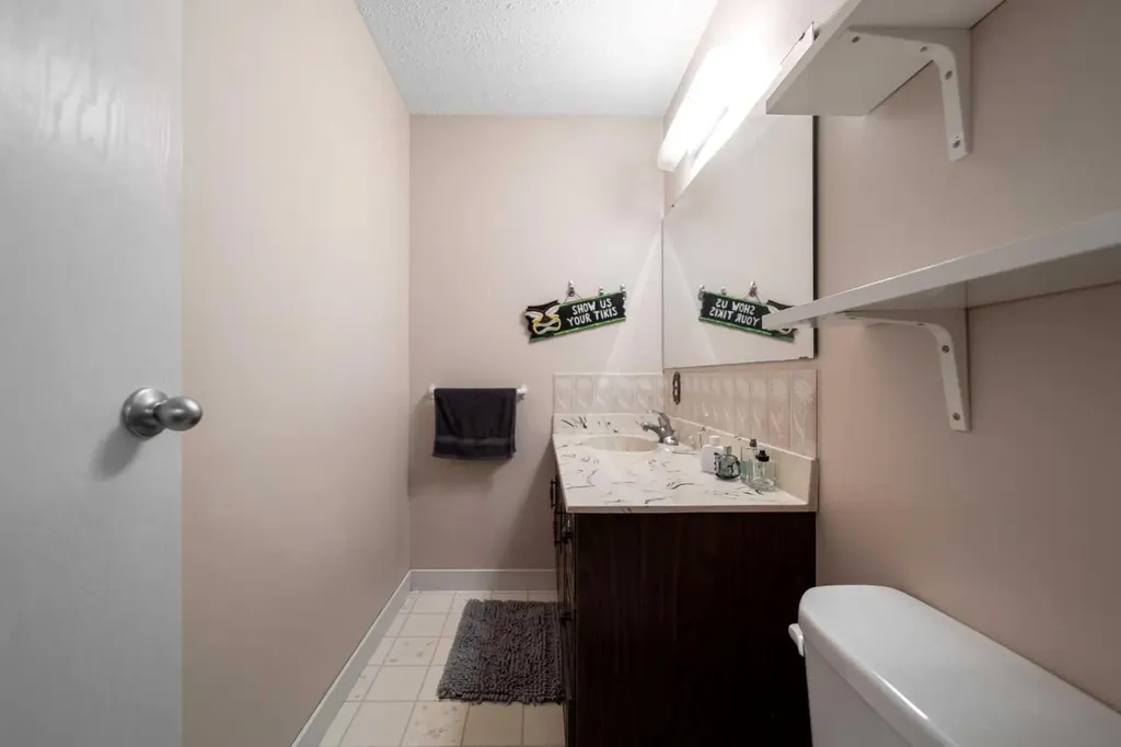 5407 48 Avenue Killam AB T0B 2L0