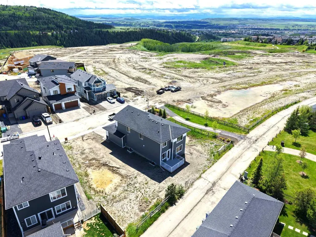 75 Sunvalley Way Cochrane AB T4C 0X8