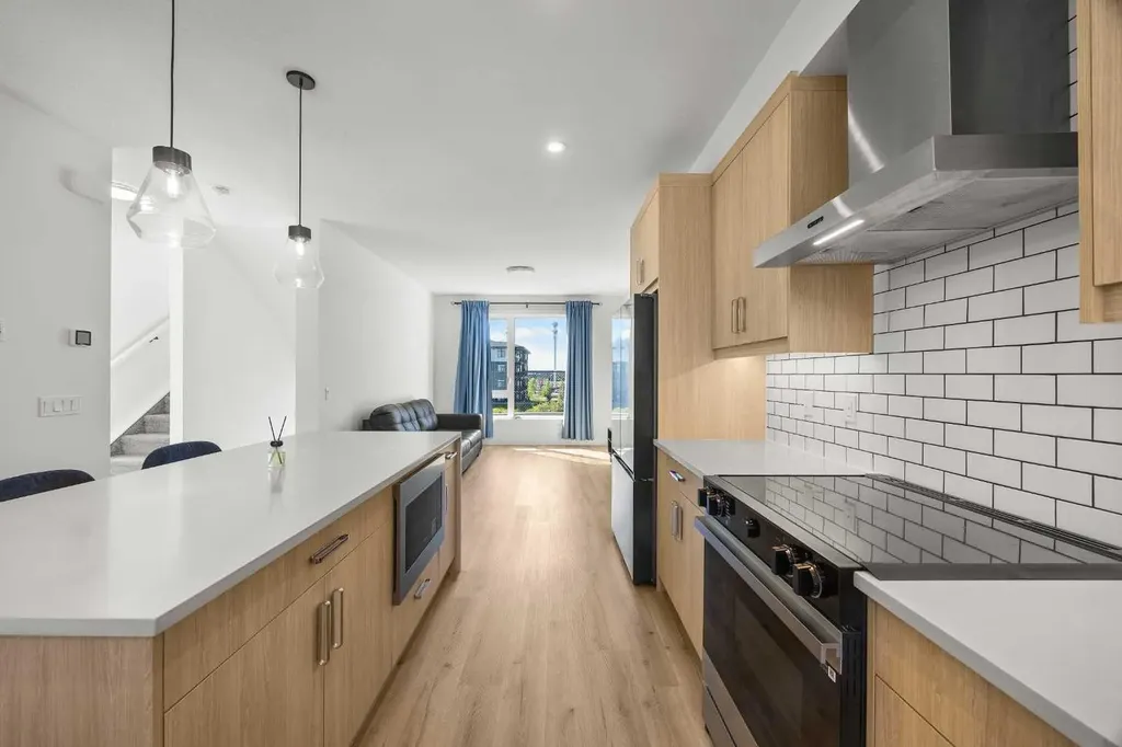 85 Sage Hill Heights NW Calgary AB T3R 2E5