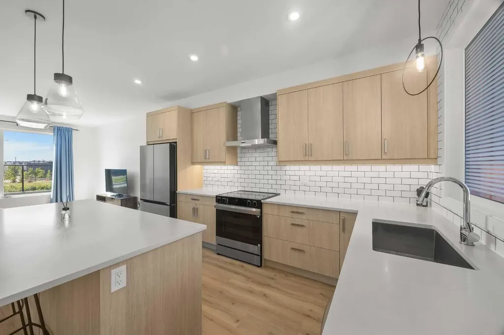 85 Sage Hill Heights NW Calgary AB T3R 2E5