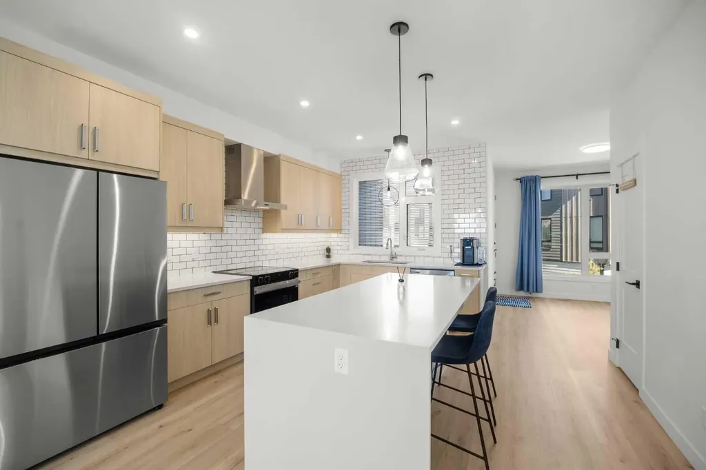 85 Sage Hill Heights NW Calgary AB T3R 2E5