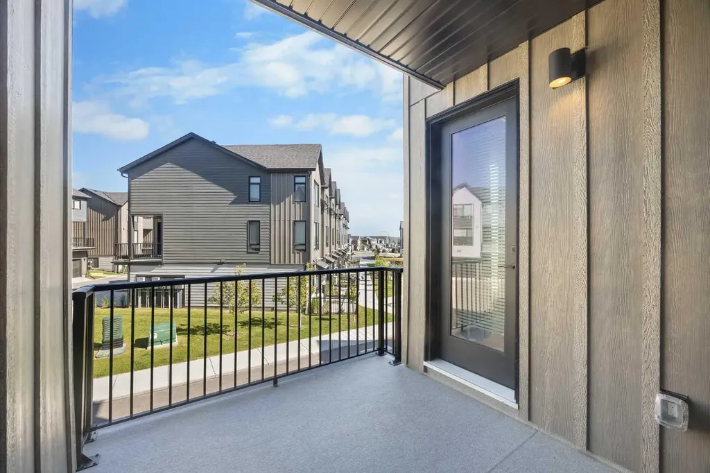 85 Sage Hill Heights NW Calgary AB T3R 2E5