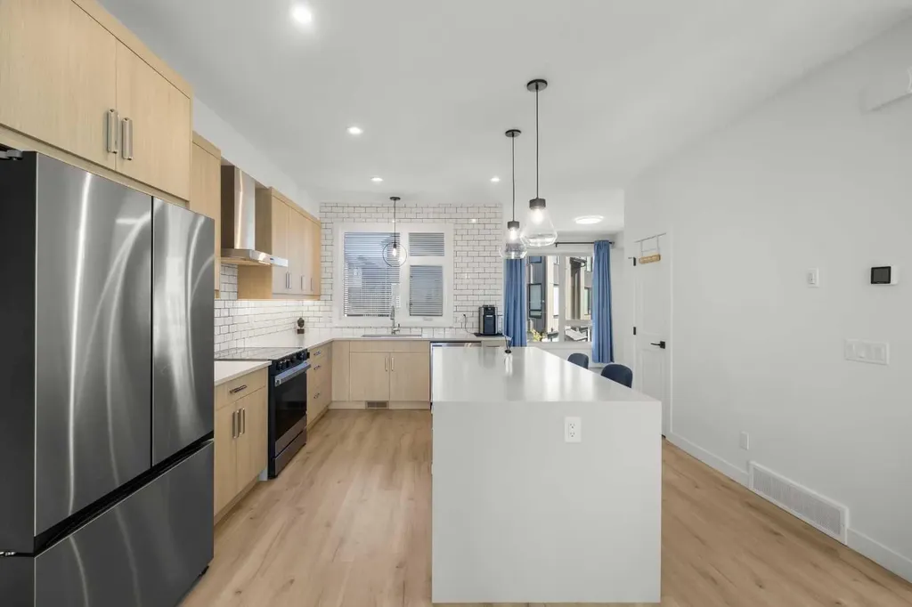 85 Sage Hill Heights NW Calgary AB T3R 2E5