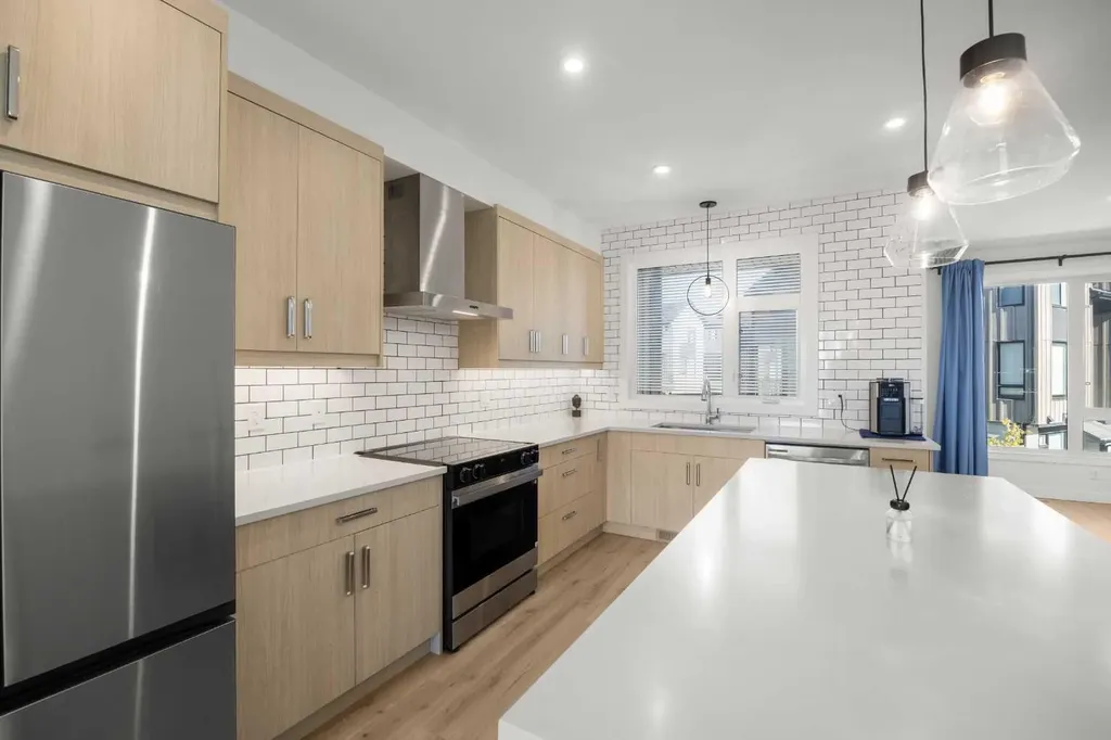 85 Sage Hill Heights NW Calgary AB T3R 2E5