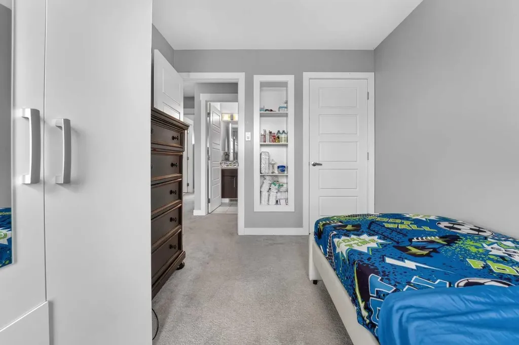 285 Coalbanks Boulevard W Lethbridge AB T1J 4V4