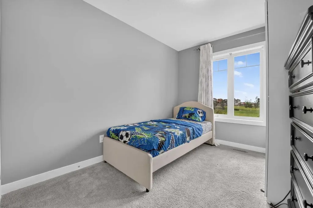 285 Coalbanks Boulevard W Lethbridge AB T1J 4V4