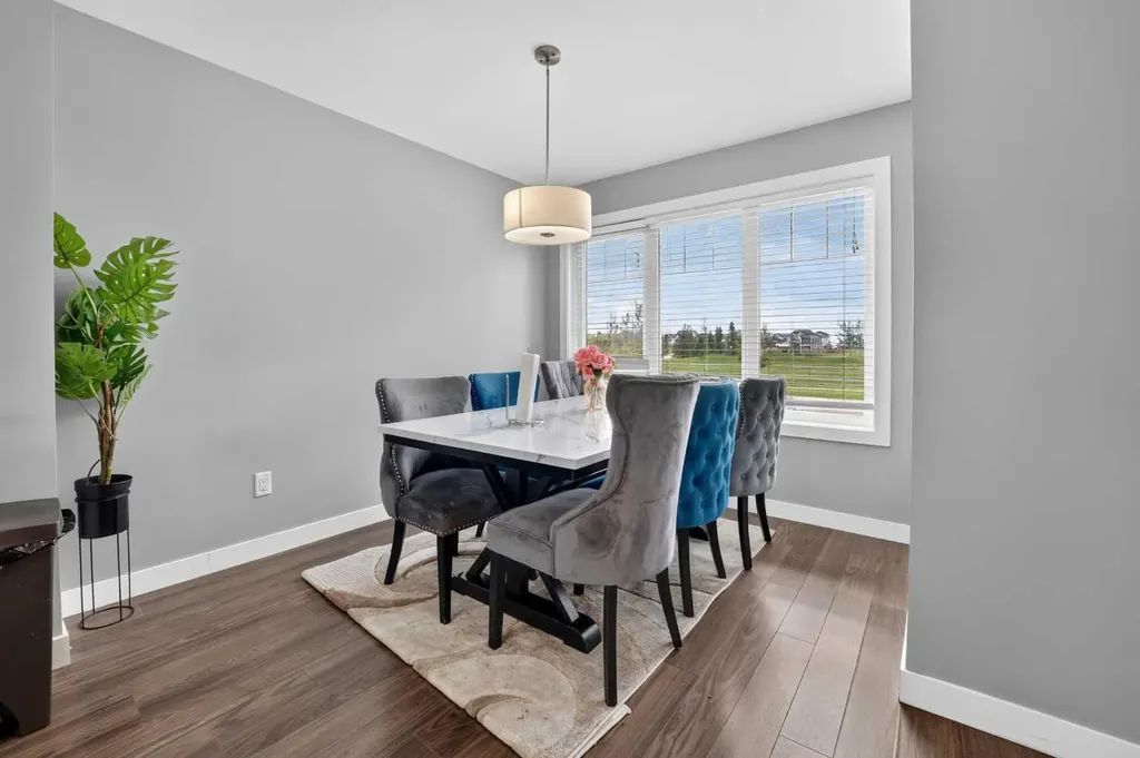 285 Coalbanks Boulevard W Lethbridge AB T1J 4V4
