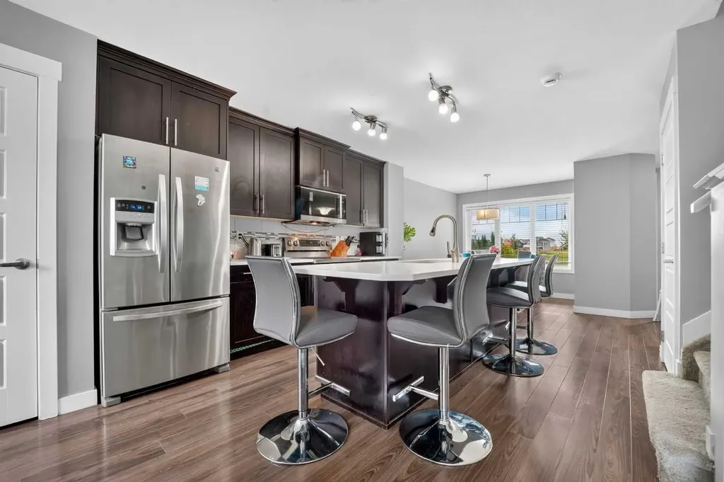 285 Coalbanks Boulevard W Lethbridge AB T1J 4V4