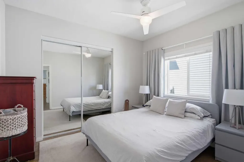 124 West Creek Glen Chestermere AB T1X 1P8