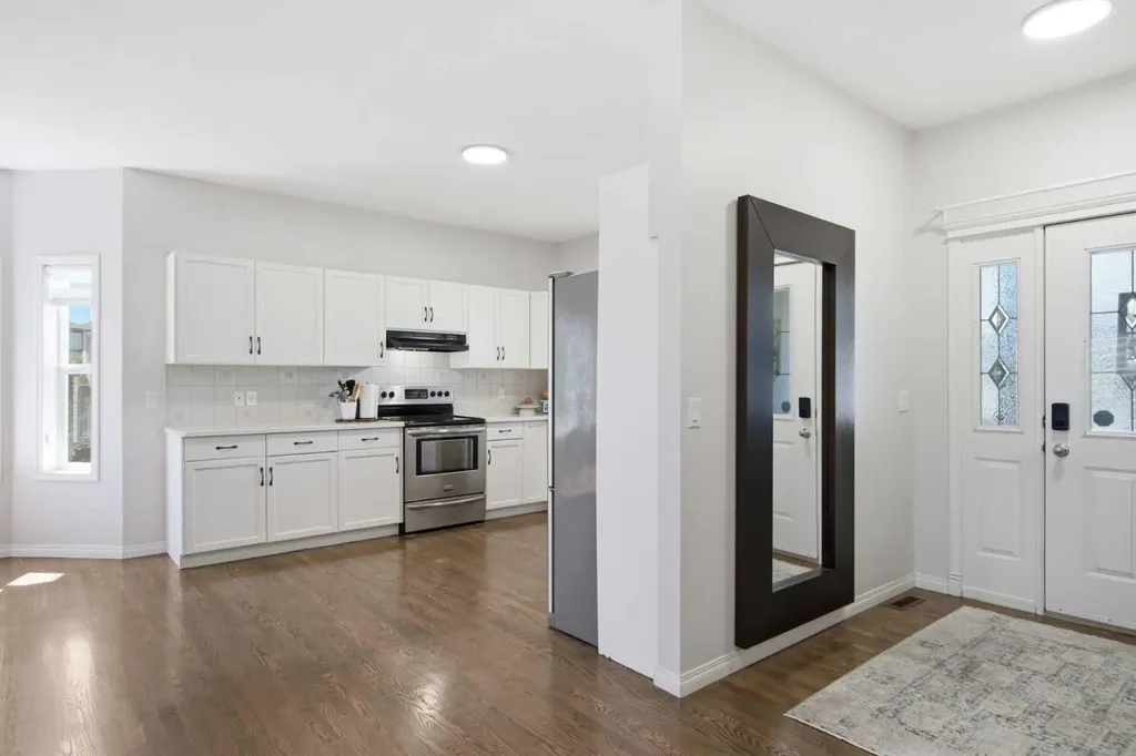 124 West Creek Glen Chestermere AB T1X 1P8