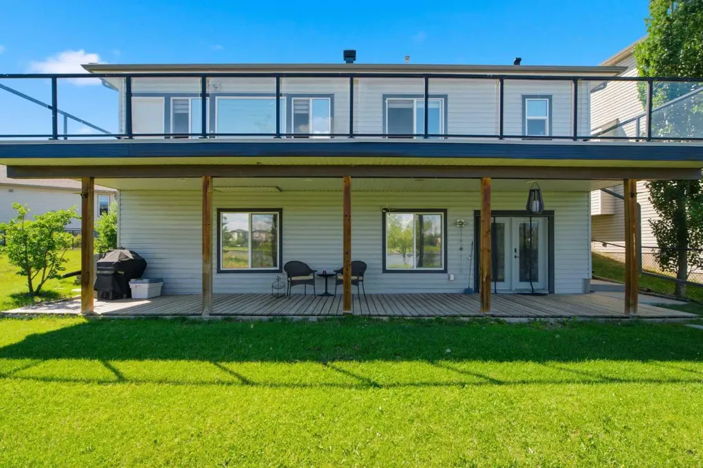 124 West Creek Glen Chestermere AB T1X 1P8