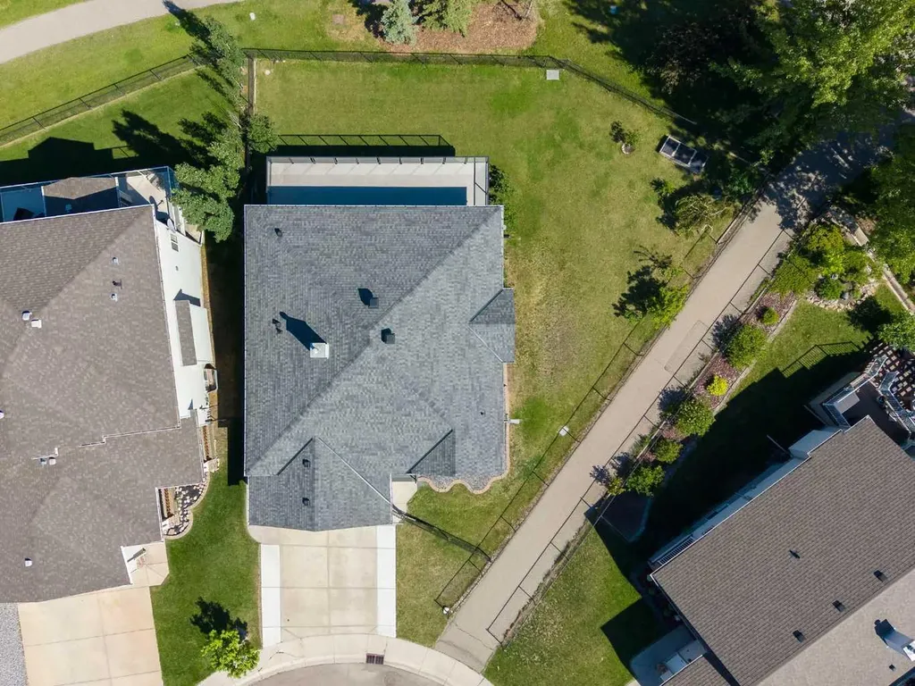 124 West Creek Glen Chestermere AB T1X 1P8