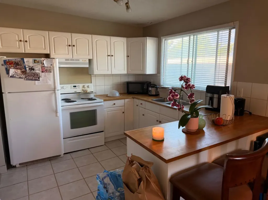 11129 & 11131 Sacramento Drive SW Calgary AB T2W 0J5