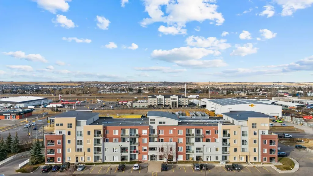604 East Lake Boulevard NE Airdrie AB T4A 0G6