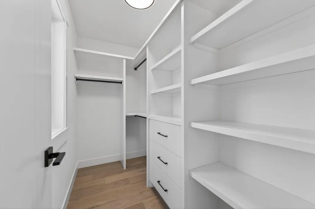 3114 4a Street NW Calgary AB T2M 3B4