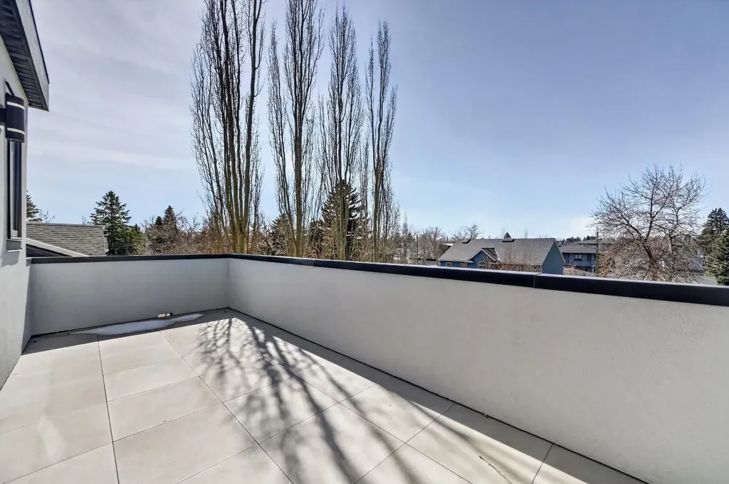 3114 4a Street NW Calgary AB T2M 3B4