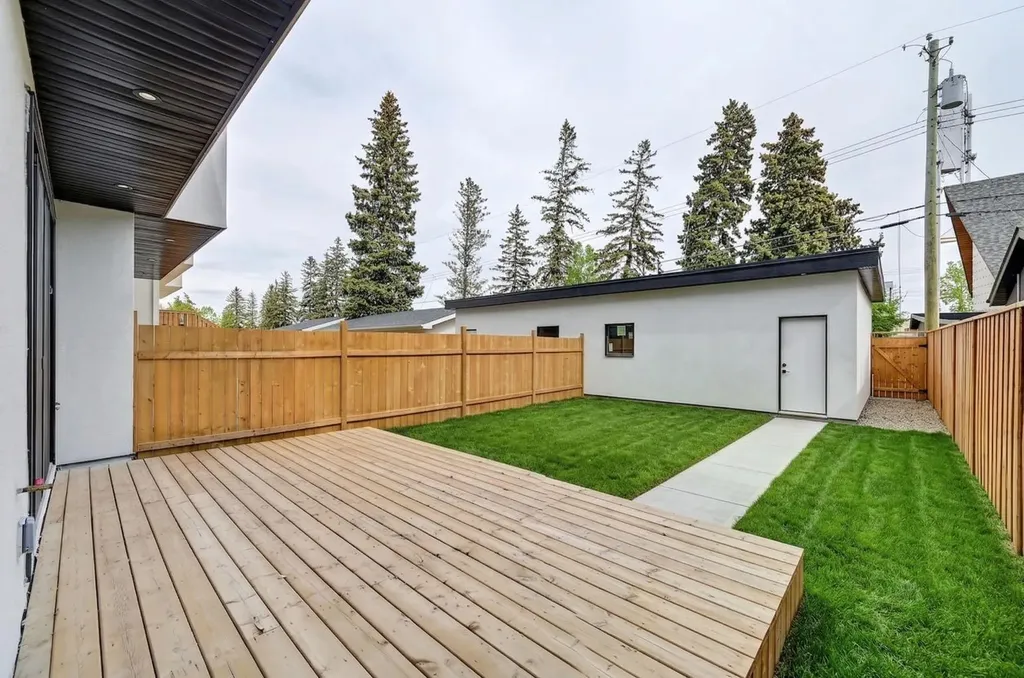 3114 4a Street NW Calgary AB T2M 3B4