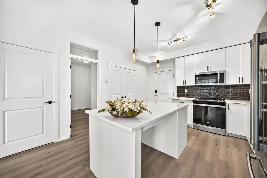 151 Legacy Main Street SE Calgary AB T2X4A4