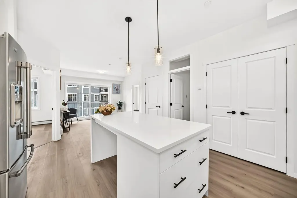 151 Legacy Main Street SE Calgary AB T2X4A4
