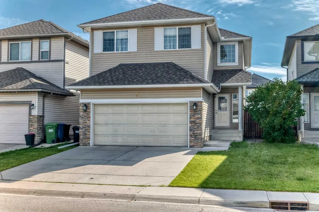 38 Everwoods Link SW Calgary AB T2Y 5G5