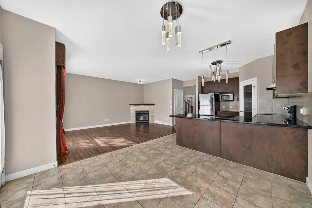 38 Everwoods Link SW Calgary AB T2Y 5G5
