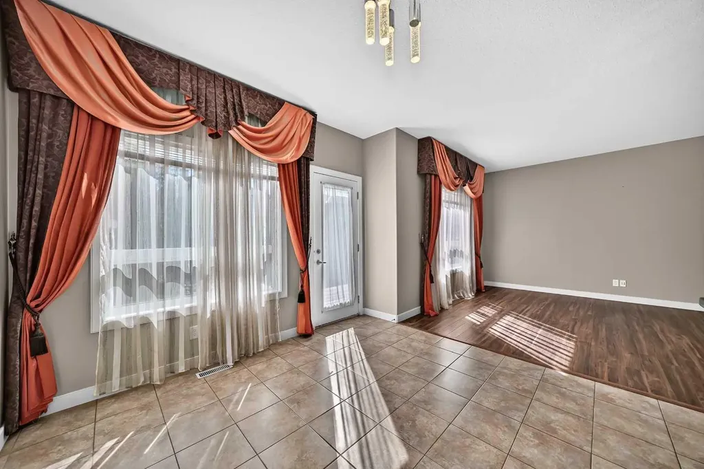 38 Everwoods Link SW Calgary AB T2Y 5G5