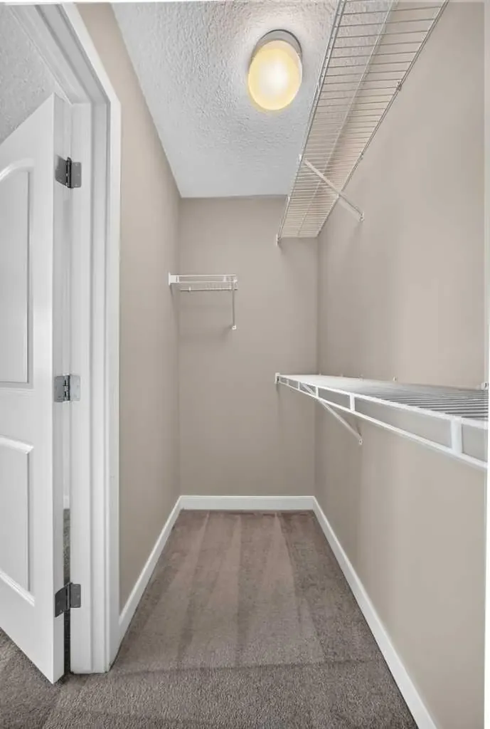 38 Everwoods Link SW Calgary AB T2Y 5G5