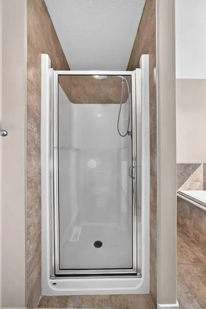 38 Everwoods Link SW Calgary AB T2Y 5G5