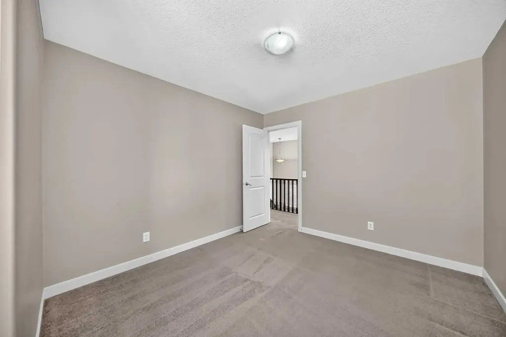38 Everwoods Link SW Calgary AB T2Y 5G5