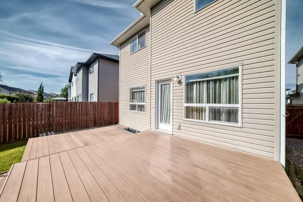 38 Everwoods Link SW Calgary AB T2Y 5G5