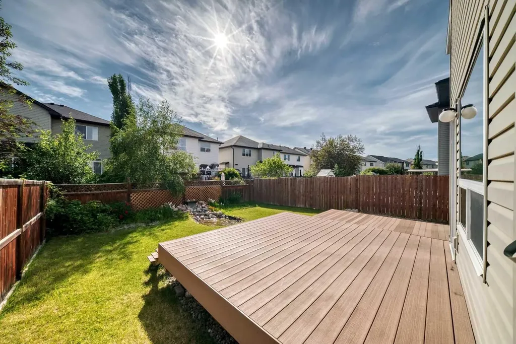 38 Everwoods Link SW Calgary AB T2Y 5G5