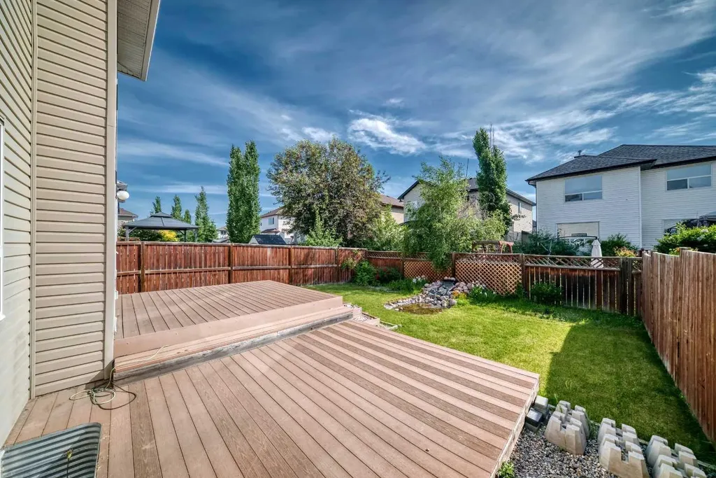 38 Everwoods Link SW Calgary AB T2Y 5G5