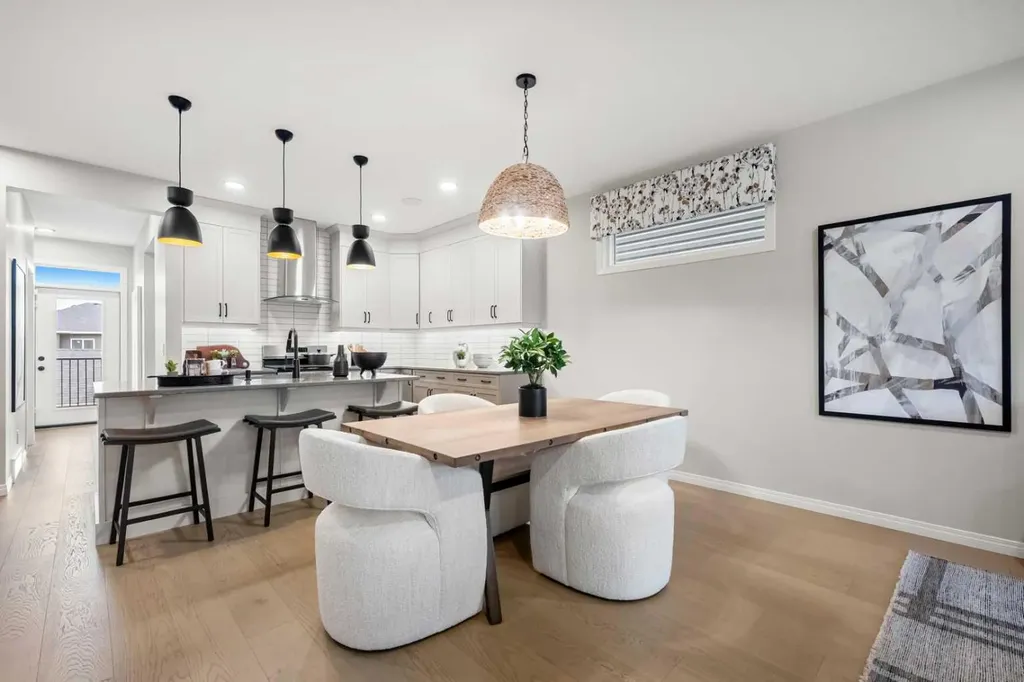 174 Mitchell Road NW Calgary AB T3R 2G6