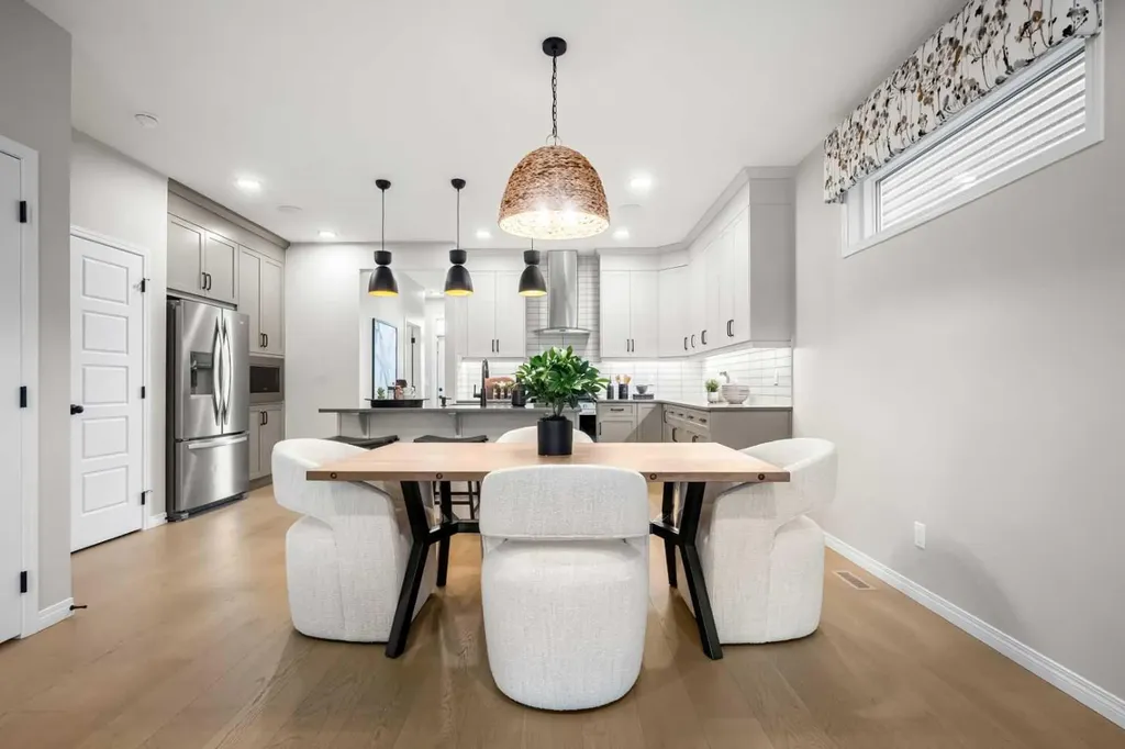 174 Mitchell Road NW Calgary AB T3R 2G6