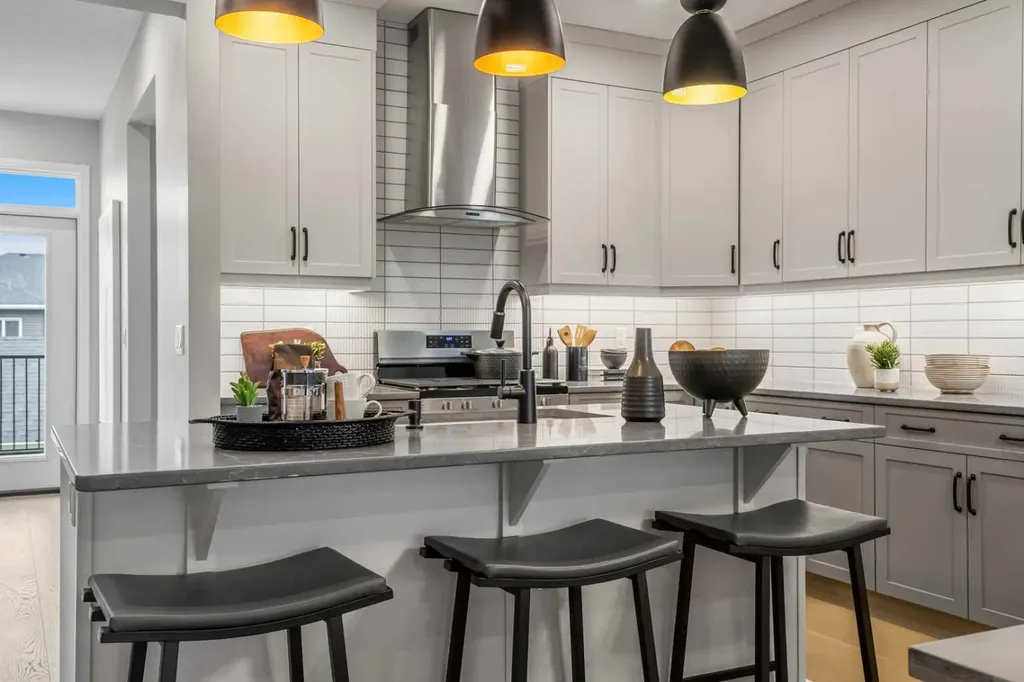 174 Mitchell Road NW Calgary AB T3R 2G6