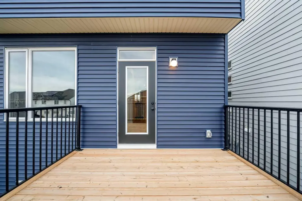 174 Mitchell Road NW Calgary AB T3R 2G6