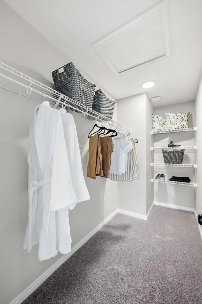 174 Mitchell Road NW Calgary AB T3R 2G6