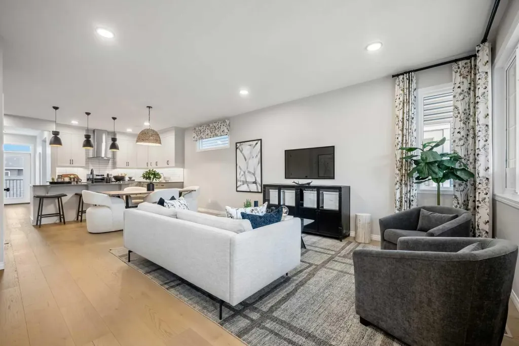 174 Mitchell Road NW Calgary AB T3R 2G6