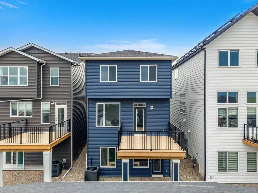 174 Mitchell Road NW Calgary AB T3R 2G6