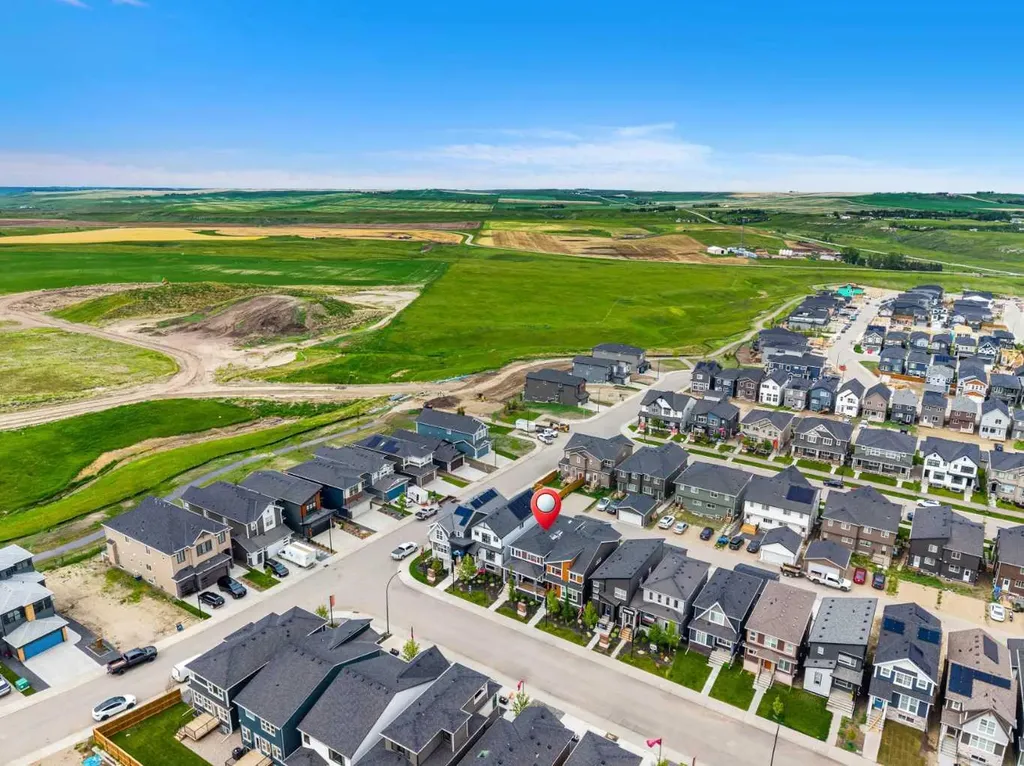 174 Mitchell Road NW Calgary AB T3R 2G6
