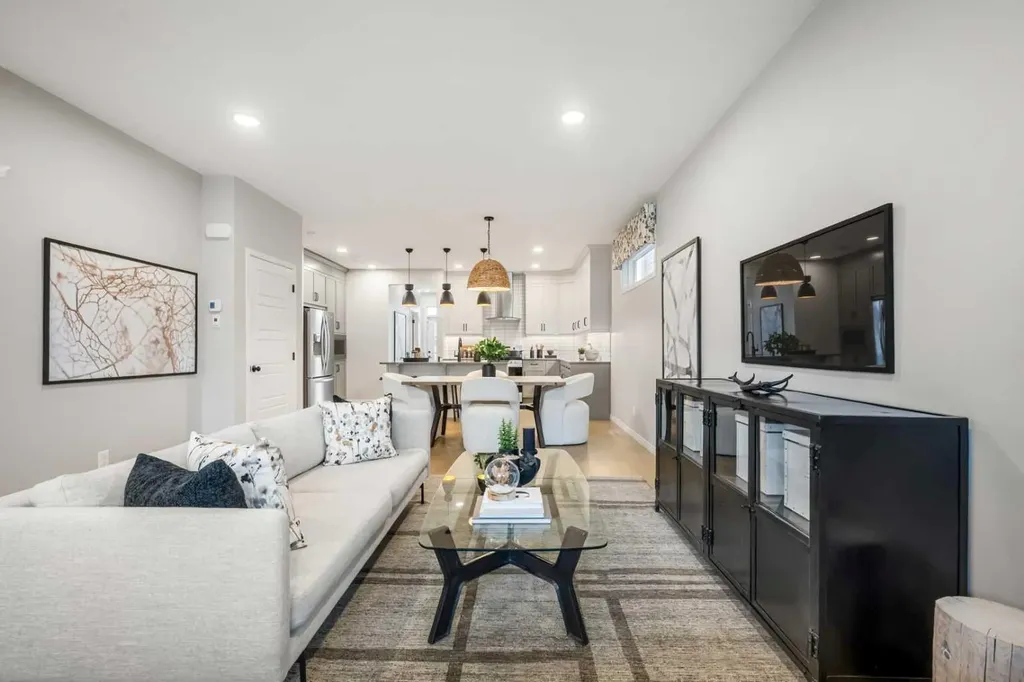 174 Mitchell Road NW Calgary AB T3R 2G6