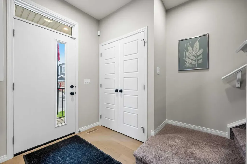 174 Mitchell Road NW Calgary AB T3R 2G6