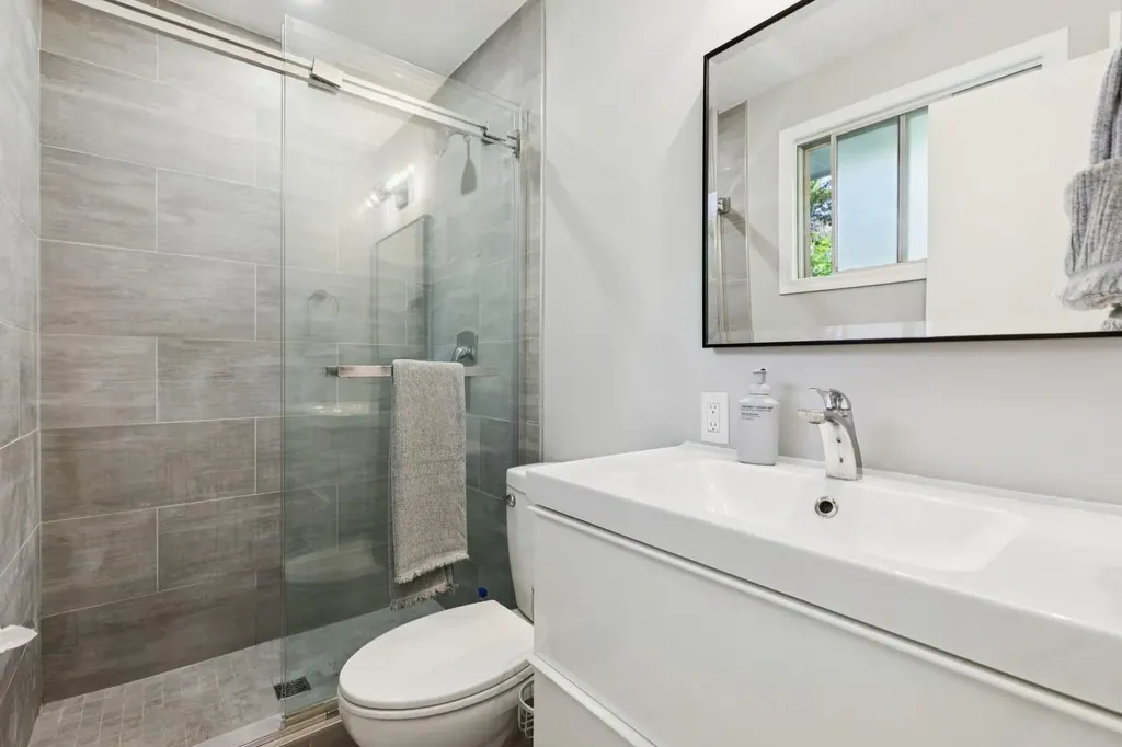 716 Cantree Road SW Calgary AB T2W2L5