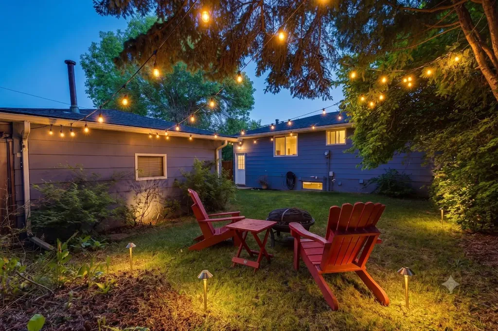 716 Cantree Road SW Calgary AB T2W2L5