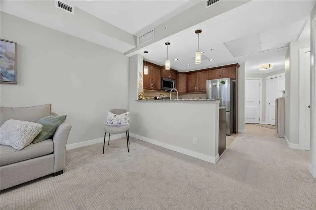 16 Varsity Estates Circle NW Calgary AB T3A 2C5