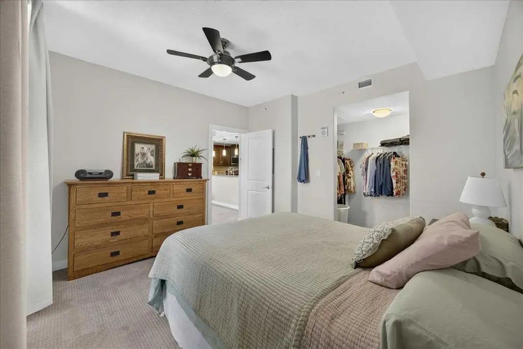 16 Varsity Estates Circle NW Calgary AB T3A 2C5