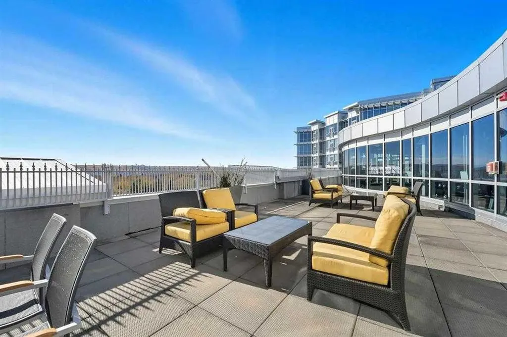 16 Varsity Estates Circle NW Calgary AB T3A 2C5