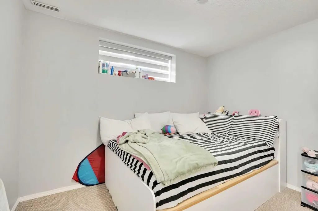 151 Saddlehorn Close NE Calgary AB T3J 5C6