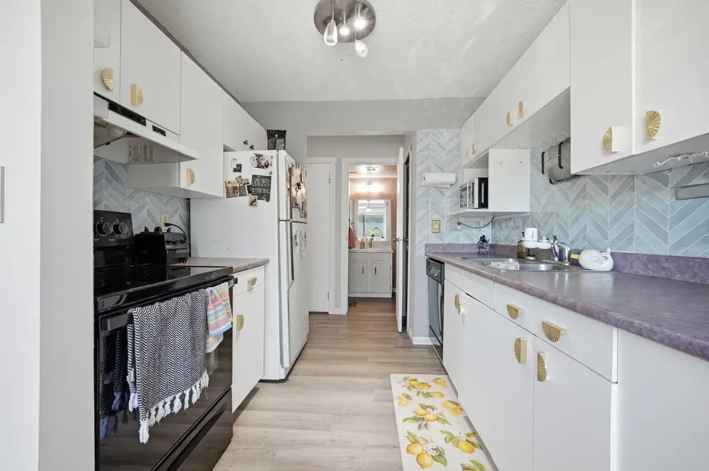 6416 4a Street NE Calgary AB T2K 5M9