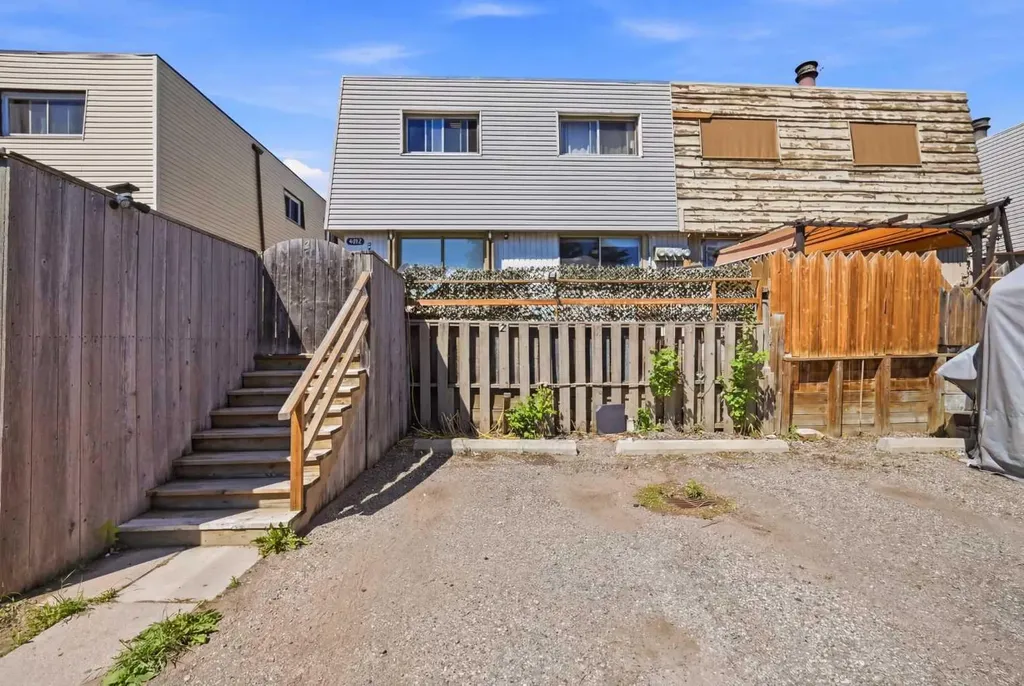 6416 4a Street NE Calgary AB T2K 5M9